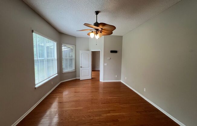 3 beds, 2.5 baths, $2,200, Unit Unit D