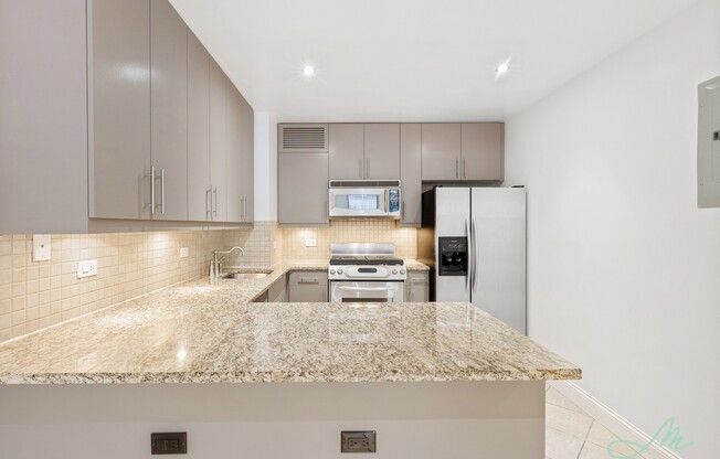 1 bed, 1 bath, $6,200, Unit 9G