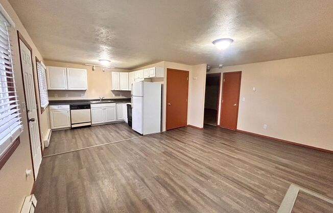 2 beds, 1 bath, 750 sqft, $1,075, Unit 6529