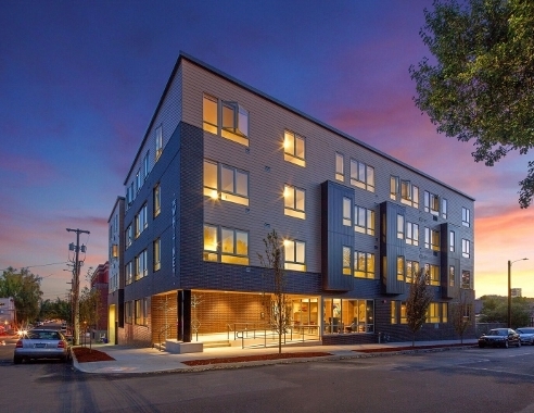 2 beds, 2 baths, $2,050, Unit 401