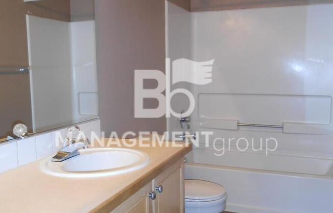 3 beds, 2.5 baths, $2,250