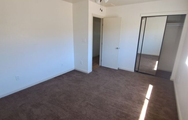 2 beds, 1 bath, 800 sqft, $1,450, Unit Unit B