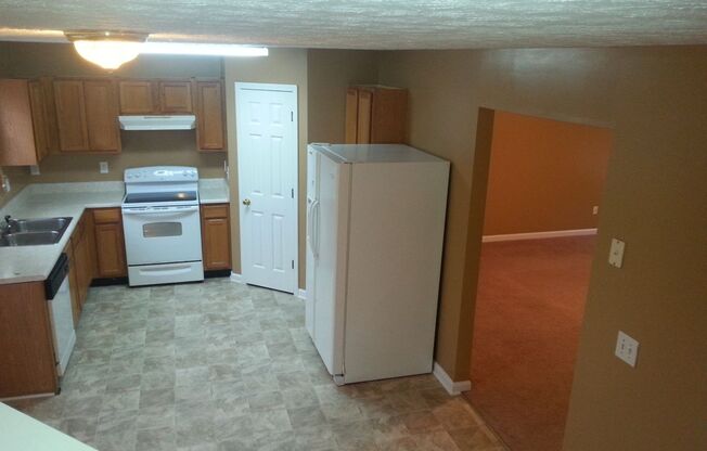 3 beds, 2 baths, $1,800