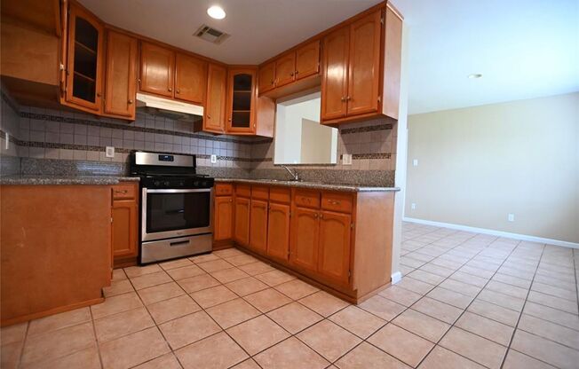 Cozy & Updated 3-Bedroom Home with Oversized Backyard Near Downtown!