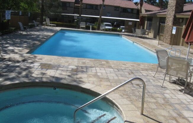 1 bed, 1 bath, $1,100, Unit #2033