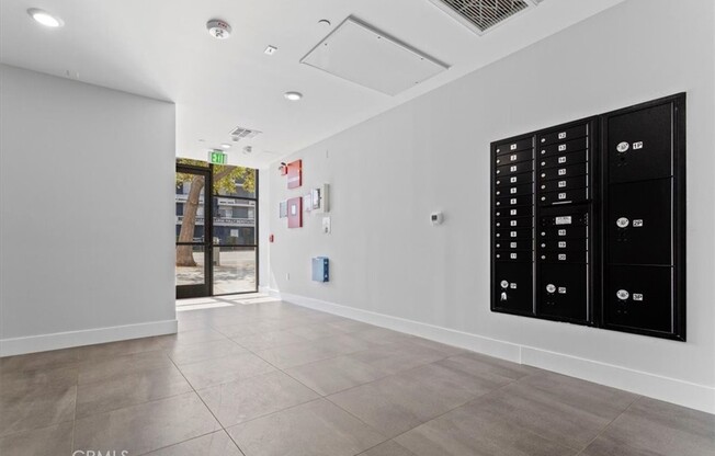 4383 SEPULVEDA BLVD