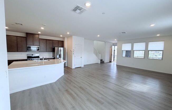 Summerlin West Like new Townhome