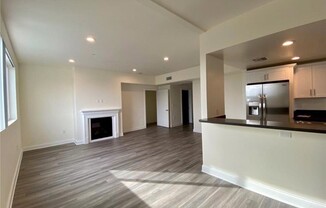 3 beds, 2.8 baths, 1,620 sqft, $3,695, Unit 301