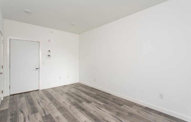 1 bed, 1 bath, 534 sqft, $1,300, Unit 1C