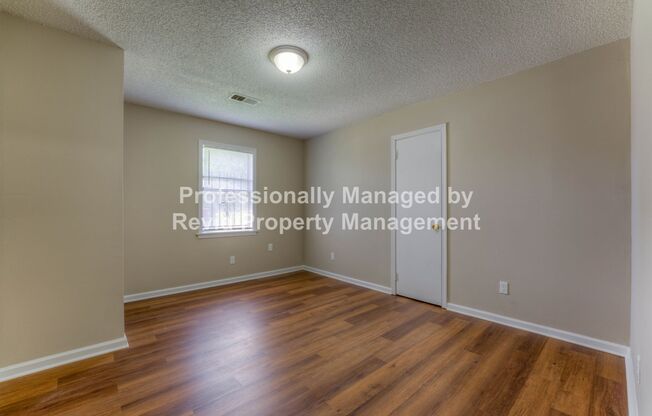 3 beds, 1 bath, $1,050