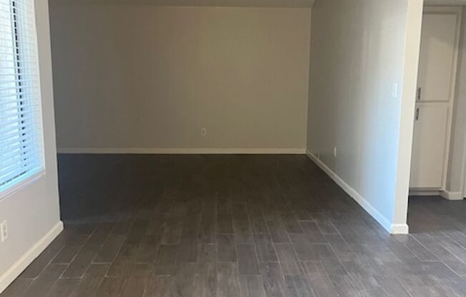 2 beds, 2 baths, $1,750, Unit 817-36