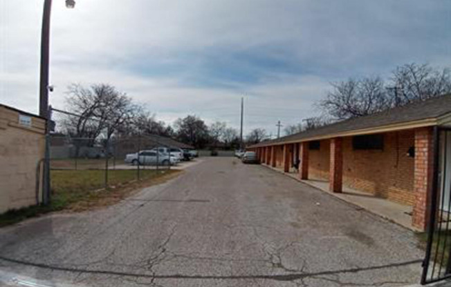500 W RANCIER AVE