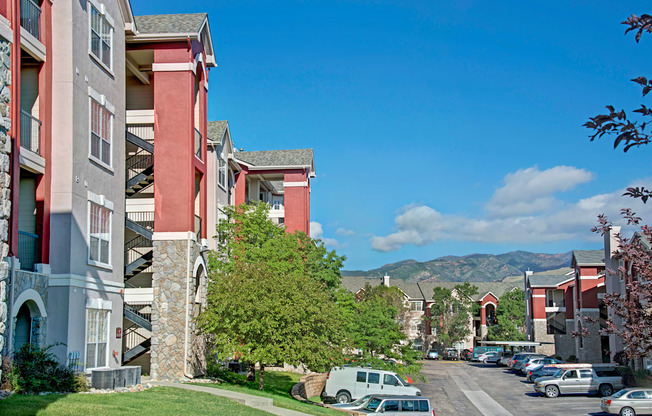 Camelback Pointe Street View Apartments in Colorado Springs, CO