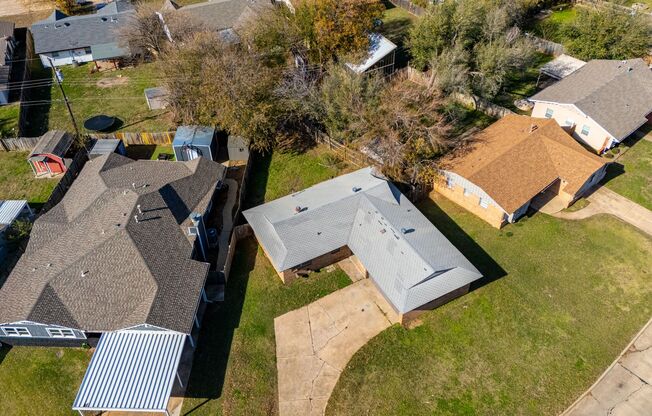 Gorgeous 5-Bedroom Home!