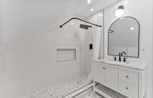 2623 W EXPOSITION PL