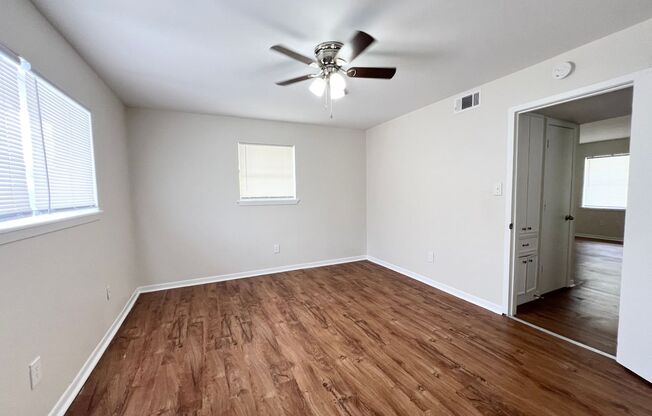 1 bed, 1 bath, $595