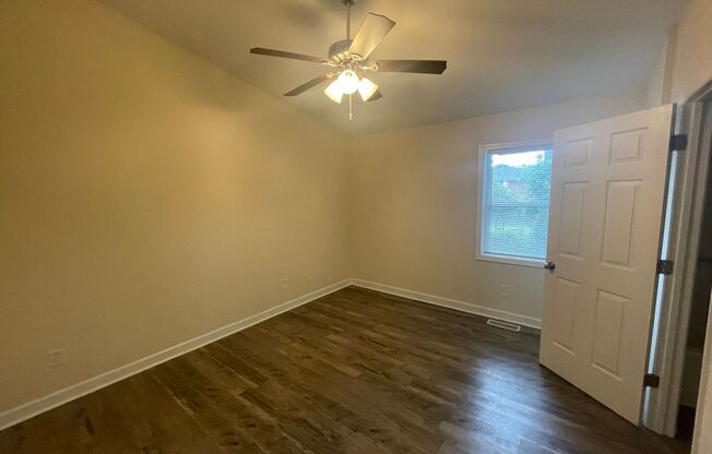 2 beds, 2 baths, 1,000 sqft, $1,350, Unit 3