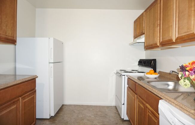 2 beds, 1 bath, 925 sqft, $1,389, Unit 1B