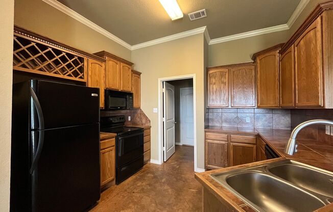 3 beds, 2 baths, 1,400 sqft, $1,695, Unit Beauford 3132