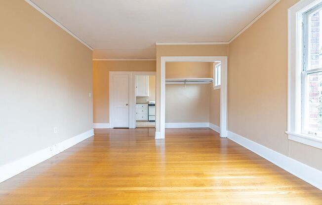 1 bed, 1 bath, 600 sqft, $1,795, Unit 207