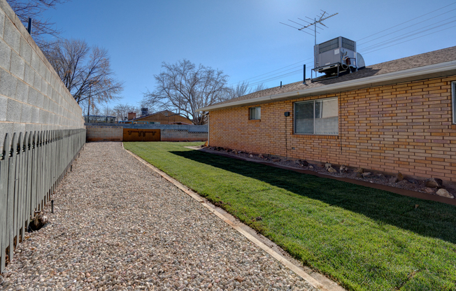 3 beds, 2 baths, $1,699