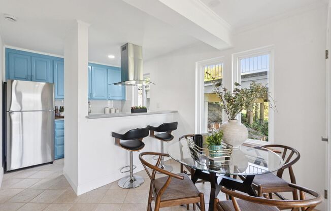 2 Bedroom, 2 bathroom condo available with spectacular views of Richardson Bay!