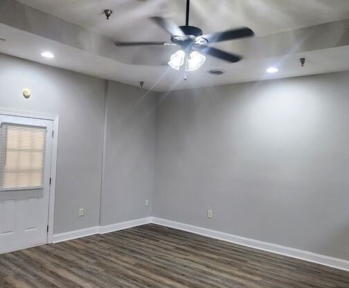 1 bed, 1 bath, 800 sqft, $1,250, Unit Unit 290