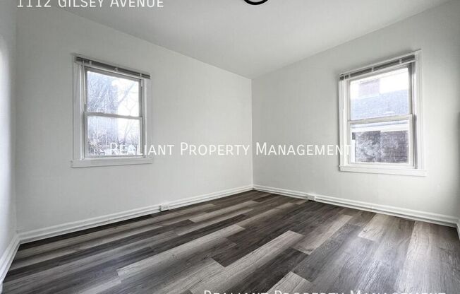 1112 GILSEY AVE