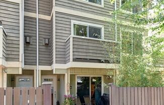 Immaculate Townhome with Private Patio!
