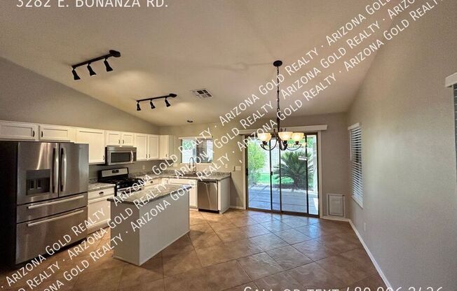 3282 E BONANZA RD