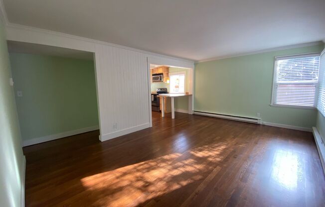 $1000 Off Before November 15th! 3 Bedroom in the Heart of W Seattle!