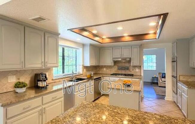 1294 BAYLOR PL