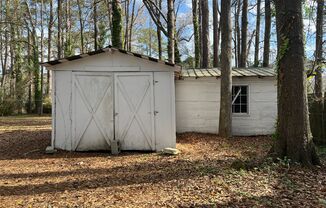 3 beds, 1 bath, $1,200