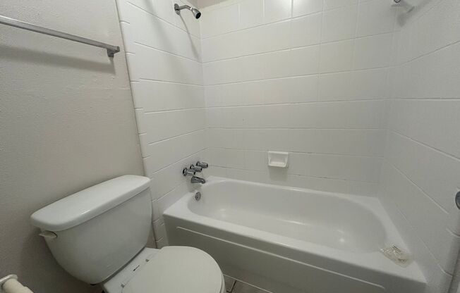 1 bed, 1 bath, 750 sqft, $1,145, Unit ABB-1-305