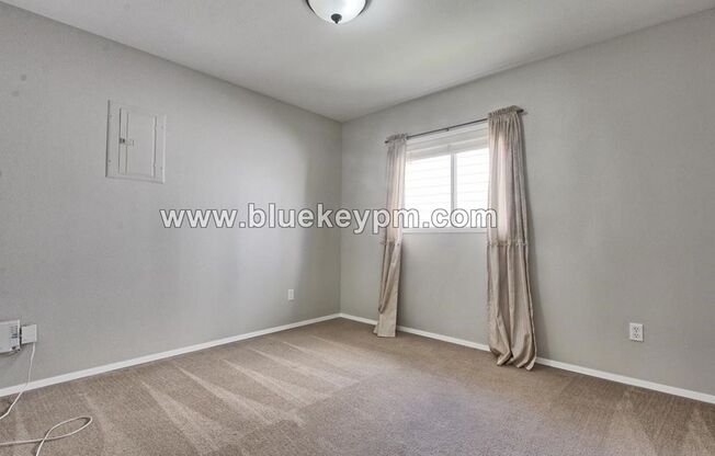 3 beds, 1 bath, $2,095