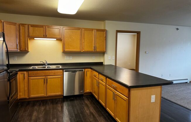 2 beds, 2 baths, 894 sqft, $1,245, Unit 621-308