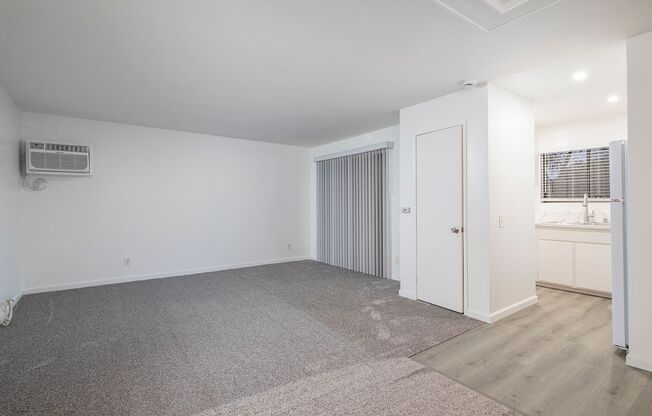 1 bed, 1 bath, 725 sqft, $1,995, Unit 32