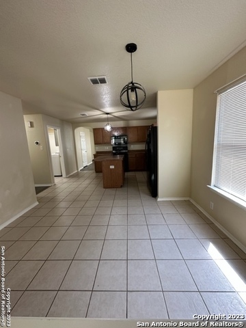 221 ROADRUNNER AVE