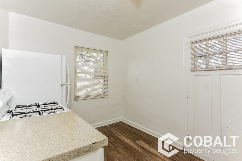 1982 ROCKLEDGE RD NE