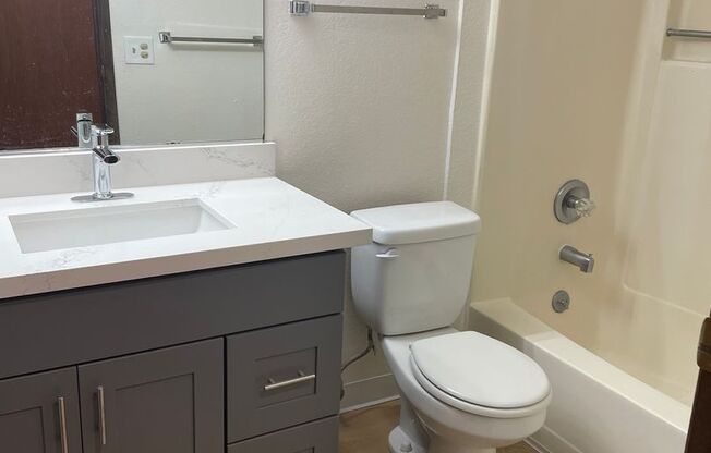 1 bed, 1 bath, 650 sqft, $1,750, Unit 28