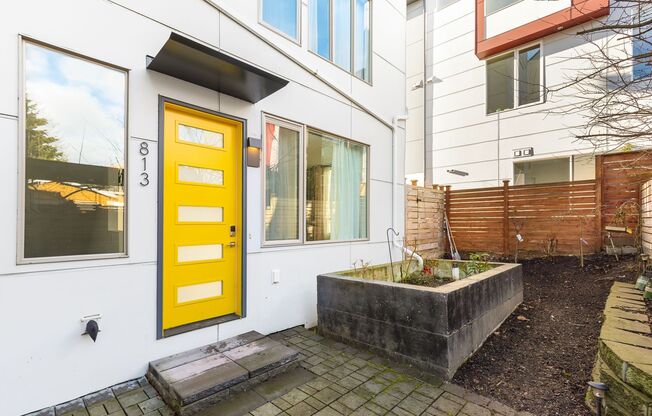 Leschi New Construction 5-Bedroom Townhouse