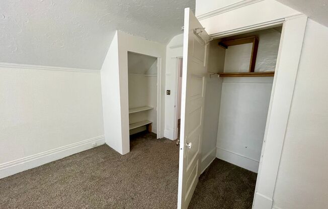 1125 W 11th Ave - 14 Unit