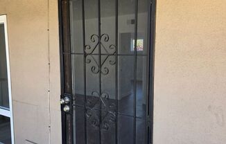 Bush Apartments (411)