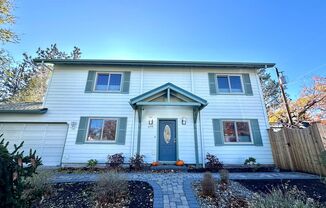 Stunning 3 Bed, 2.5 Bath Home in the Heart of Downtown Bend!