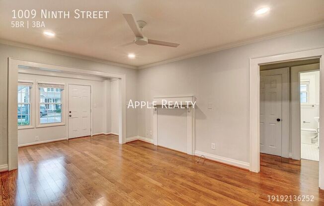 1009 9 ST