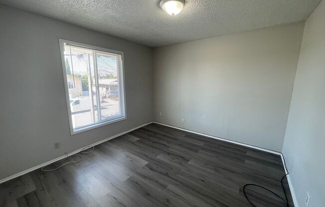 2 beds, 1 bath, $1,990, Unit APARTMENT 3