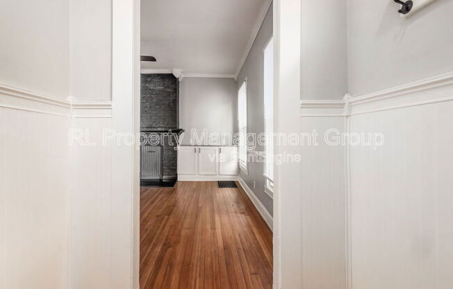 786 E MAIN ST