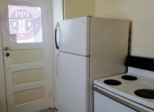 2 beds, 1 bath, $1,890