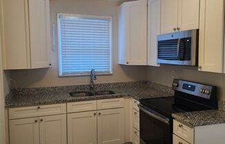 2 beds, 1 bath, $1,095