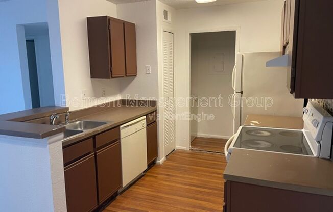 2030 Cascades Blvd. Unit# 201